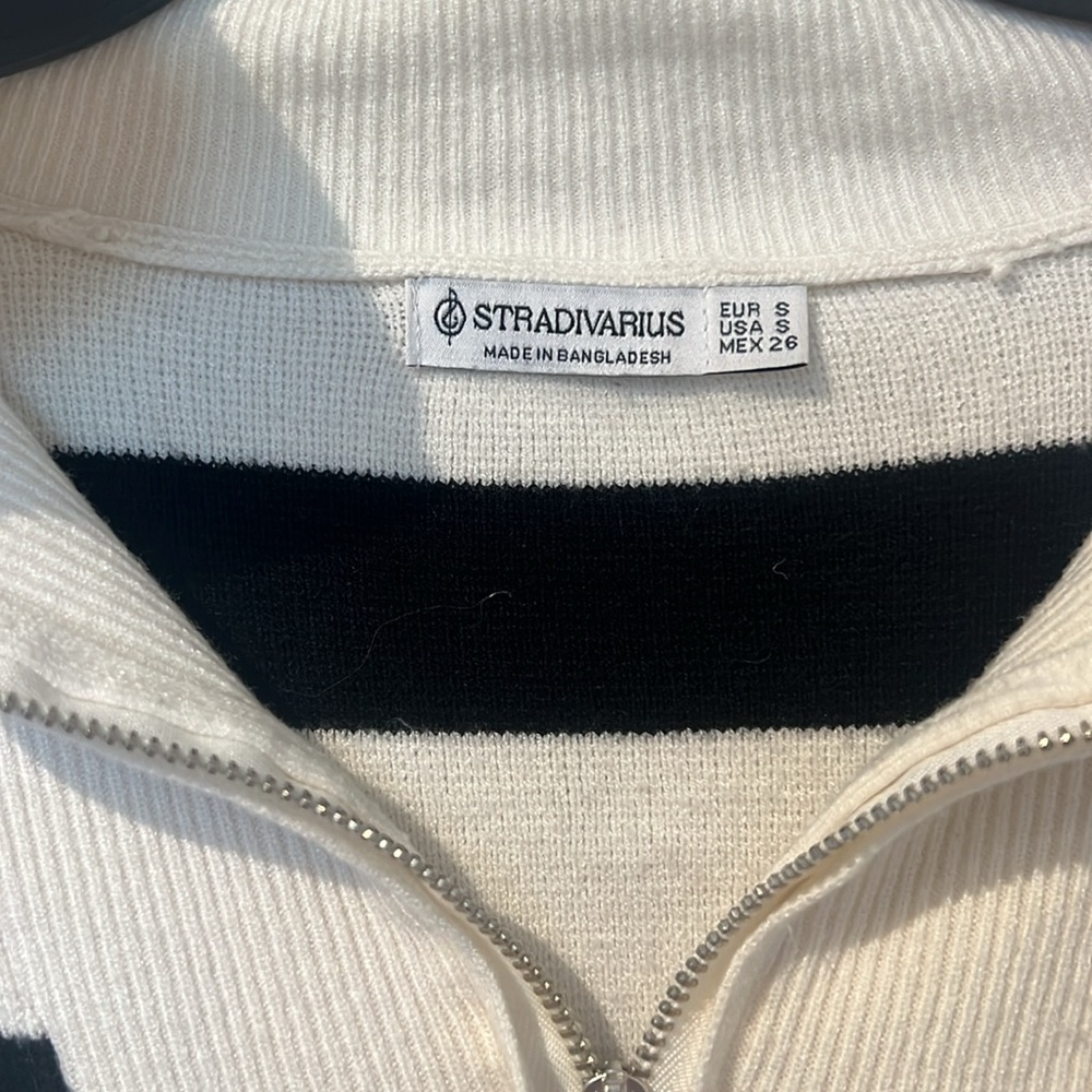 Stradivarius Striped Knit Half Zip Sweater in Black and White - Picture 8 of 13